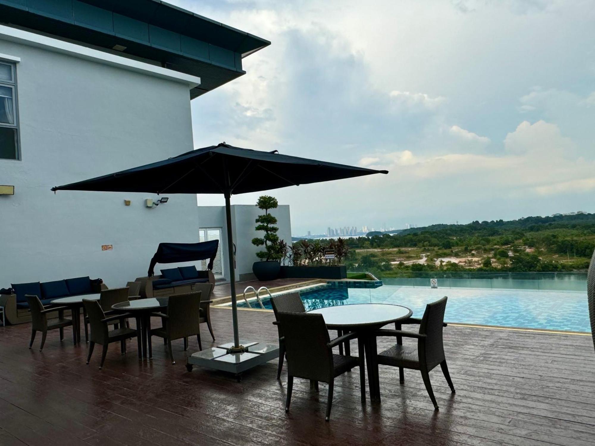 Puteri Harbour 3Br - A Million Dollar View - 7 Mins To Legoland Apartment Nusajaya  Luaran gambar